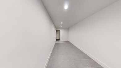 1612-1646 W 31st Pl, Hialeah, FL for lease Matterport 3D Scan- Image 1 of 6