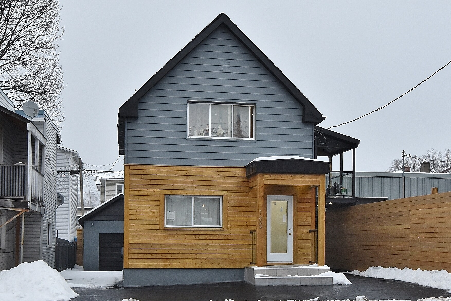 105 Marier Ave, Ottawa, ON for sale Primary Photo- Image 1 of 1