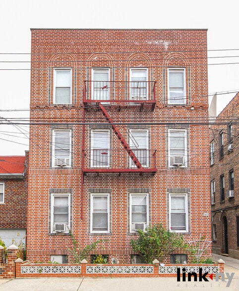 1920 Haight Ave, Bronx, NY à vendre - Photo du bâtiment - Image 2 de 16