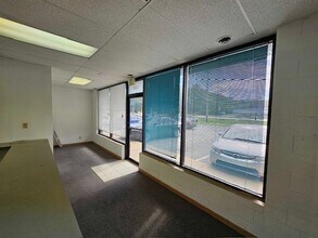 1702-2026 W US Highway 20, Michigan City, IN à louer Photo intérieure- Image 2 de 4