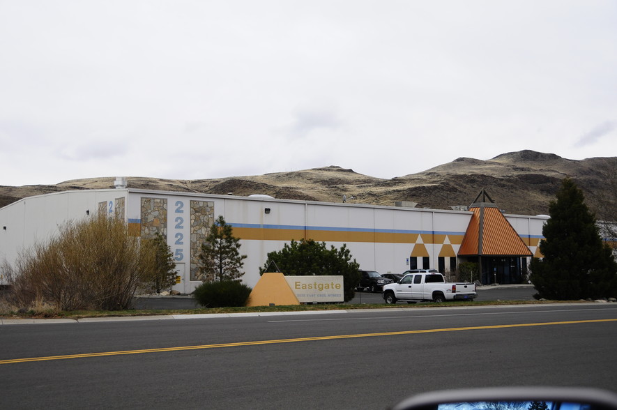 2225 E Greg St, Sparks, NV for lease - Building Photo - Image 3 of 3