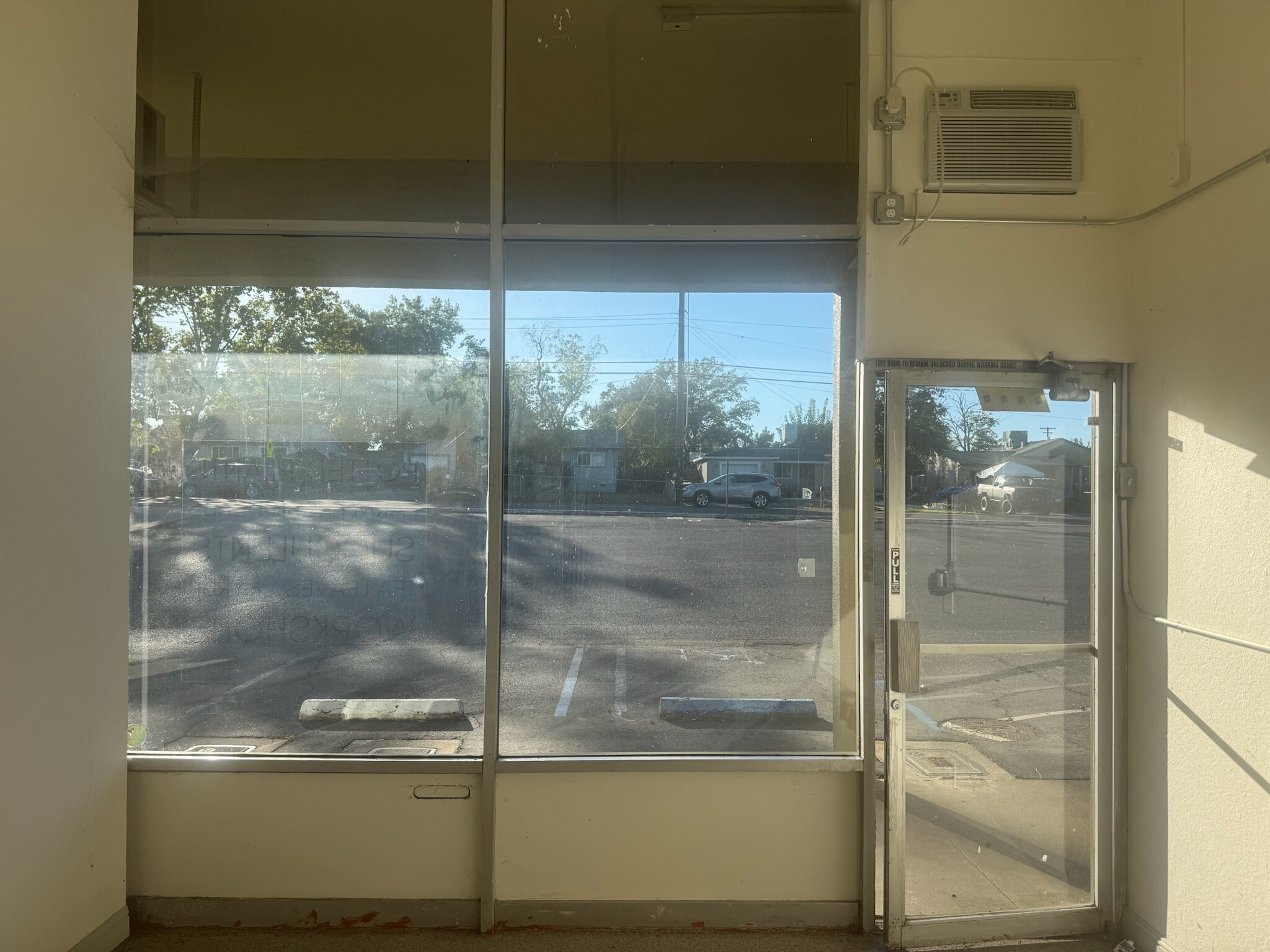 5662 Main Ave, Orangevale, CA for lease Interior Photo- Image 1 of 3