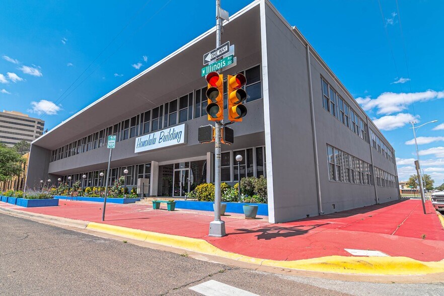 200 W Illinois Ave, Midland, TX à vendre - Photo du bâtiment - Image 3 de 45