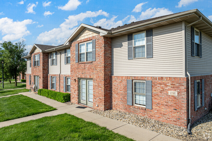 1710-1791 Putnam Ave, Normal, IL for sale - Primary Photo - Image 1 of 1