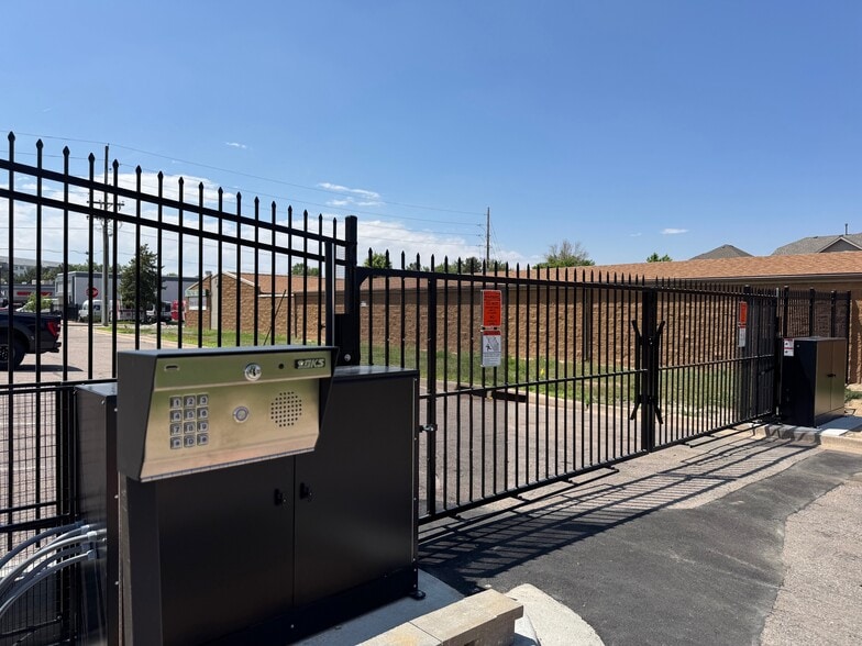 1338 S Valentia St, Denver, CO for lease - Building Photo - Image 2 of 11