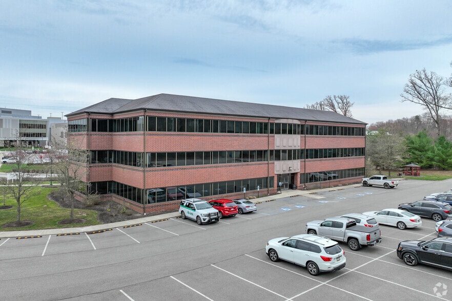 6051 Wallace Road Ext, Wexford, PA for lease - Building Photo - Image 2 of 4