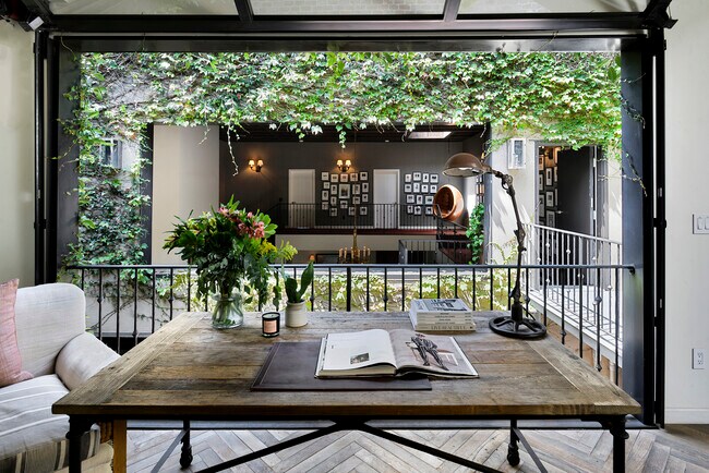 Plus de détails pour 1719 Abbot Kinney Blvd, Venice, CA - Bureau à vendre