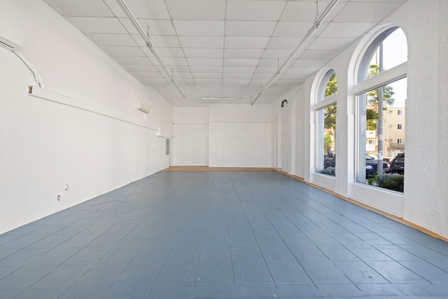 4356-4378 W 3rd St, Los Angeles, CA for lease - Building Photo - Image 2 of 16