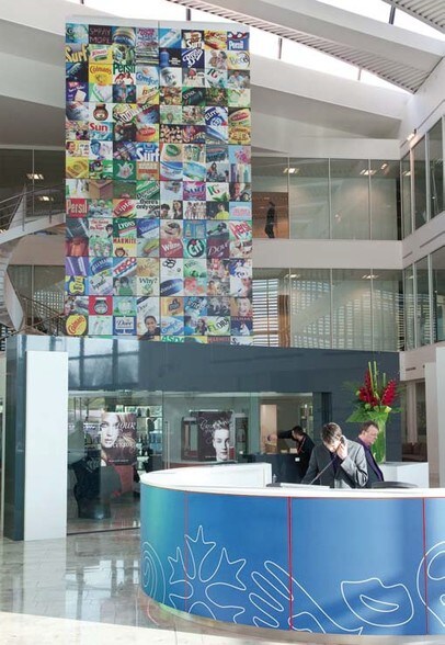 Springfield Dr, Leatherhead à louer - Hall d’entrée - Image 3 de 25