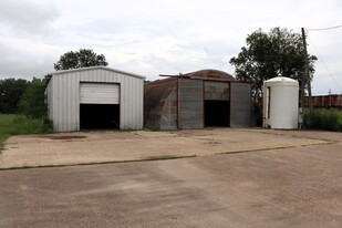 86 FM 770, Liberty TX - Warehouse