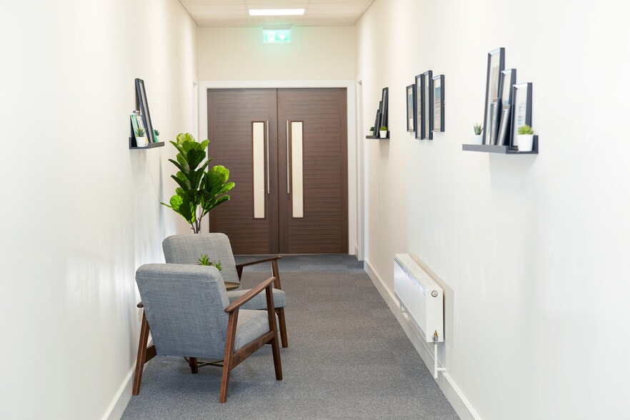 Cavendish Ct, Doncaster for lease - Interior Photo - Image 3 of 7