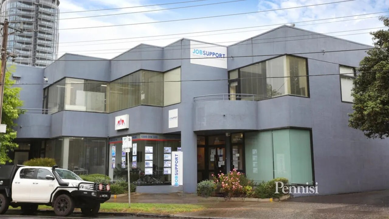 707 Mount Alexander Road, Moonee Ponds à louer Photo du bâtiment- Image 1 de 2