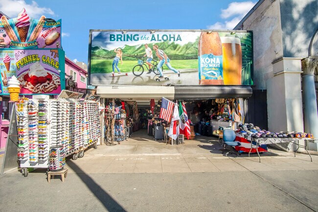 More details for 2013 Ocean Front Walk, Venice, CA - Retail for Lease