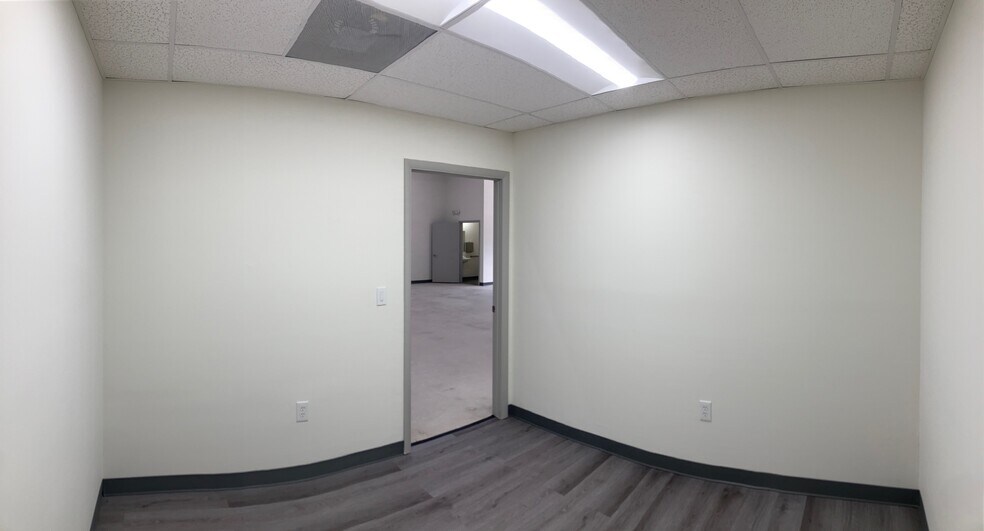 11586 Pierson Rd, Wellington, FL à louer - Photo du bâtiment - Image 3 de 6