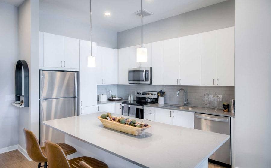 555 President St, Baltimore, MD for lease - Interior Photo - Image 3 of 47