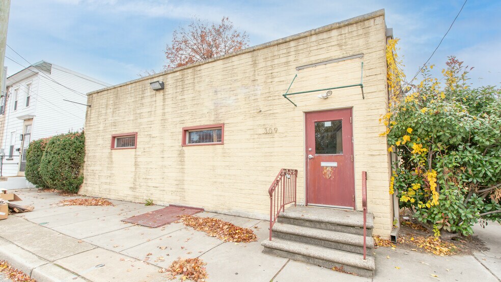 309-311 S Broadway, Gloucester City, NJ à vendre - Photo du bâtiment - Image 1 de 13