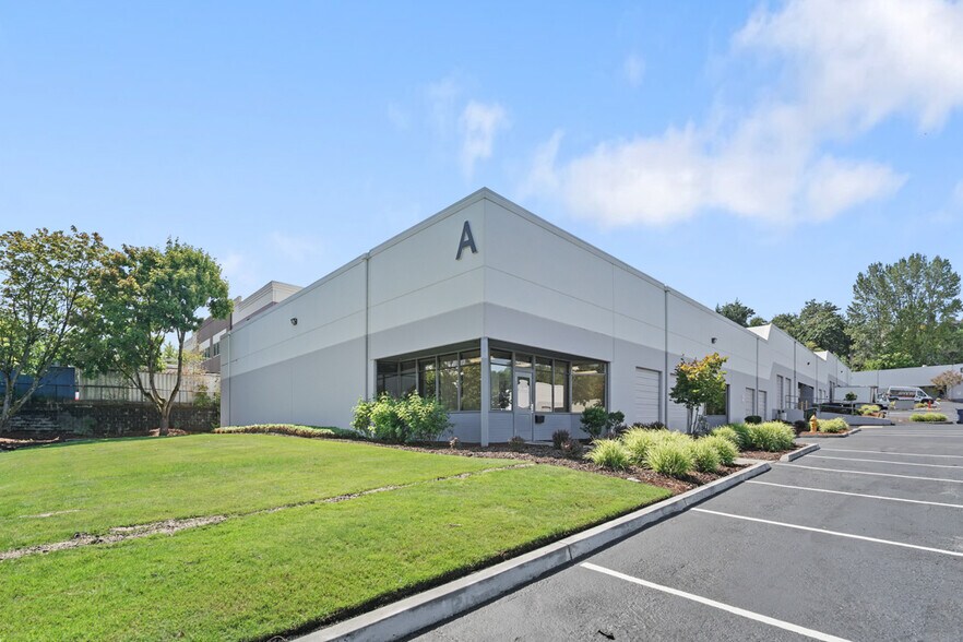 4487-4497 S 134th Plz, Tukwila, WA à louer - Photo du bâtiment - Image 1 de 7