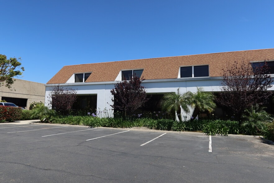 14272 Chambers Rd, Tustin, CA for lease - Building Photo - Image 1 of 21