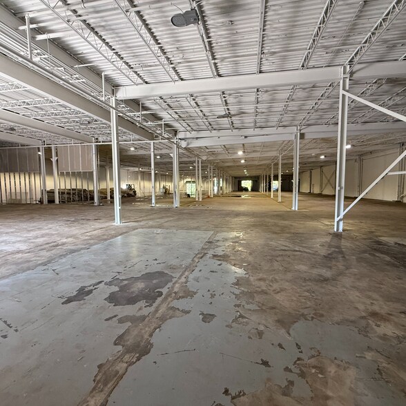 400 Rivers Rd, Centerville, TN à louer - Photo du bâtiment - Image 3 de 4