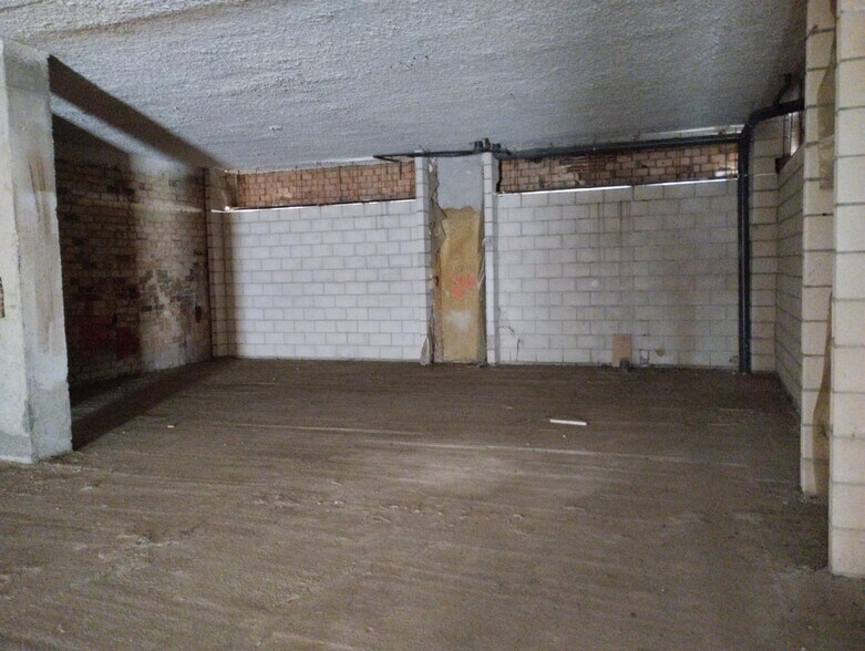 Retail in Córdoba for lease - Interior Photo - Image 3 of 7