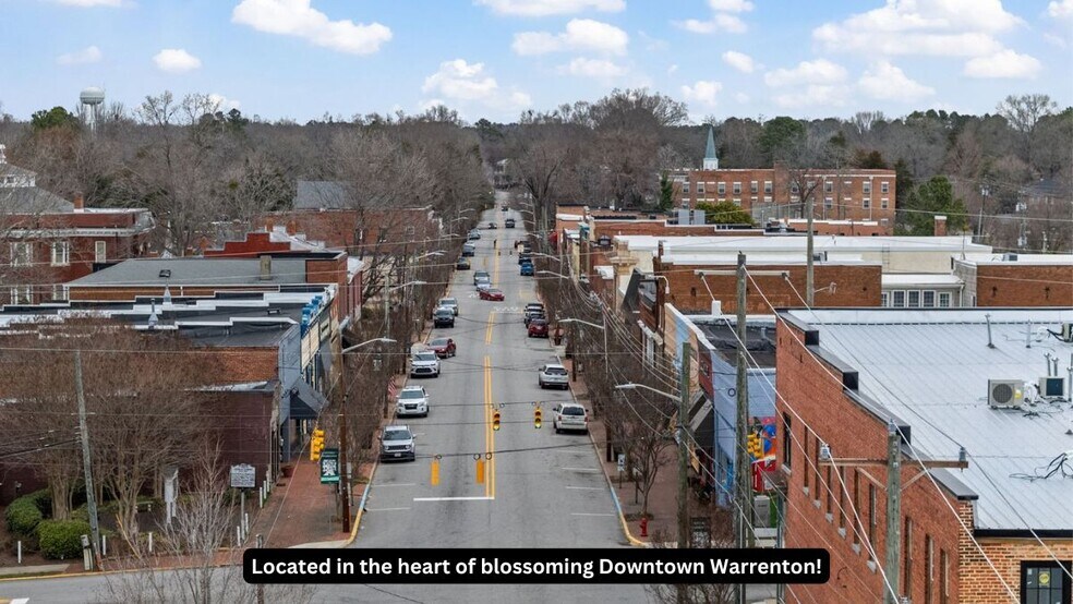 101-103 E Franklin St, Warrenton, NC for lease - Building Photo - Image 3 of 13