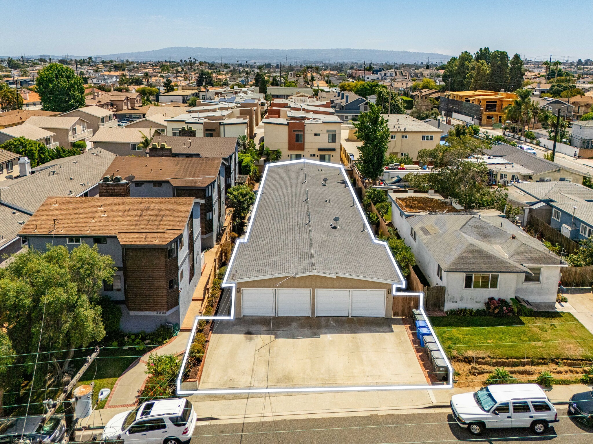 2204 Carnegie Ln, Redondo Beach, CA à vendre Photo principale- Image 1 de 1
