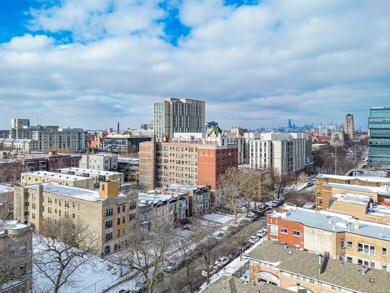 6126 S Woodlawn Ave, Chicago, IL à vendre - Photo du bâtiment - Image 2 de 8