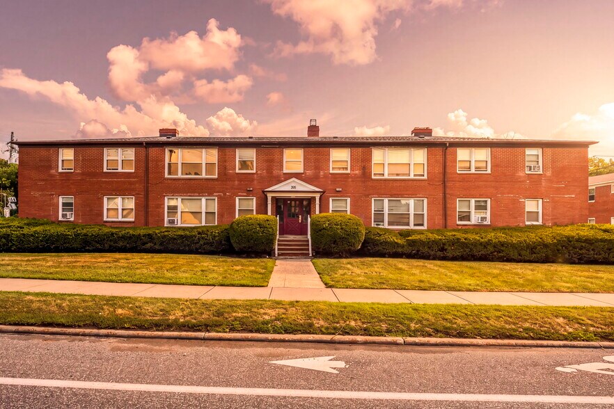 885 S Green Rd, Cleveland, OH à vendre - Photo du bâtiment - Image 3 de 81