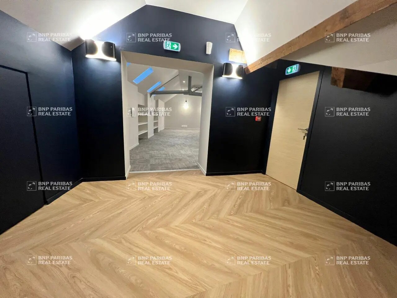 Bureau dans Lyon à louer Photo intérieure- Image 1 de 10