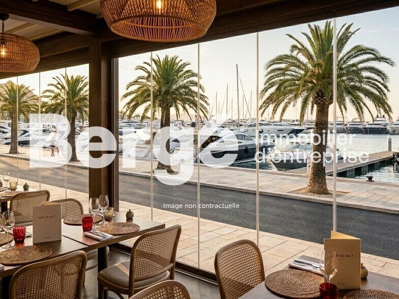 Retail in Villeneuve-Loubet for sale - Interior Photo - Image 3 of 4
