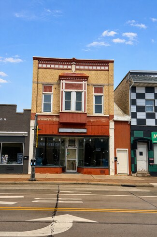 More details for 602 W College Ave, Appleton, WI - Retail for Sale