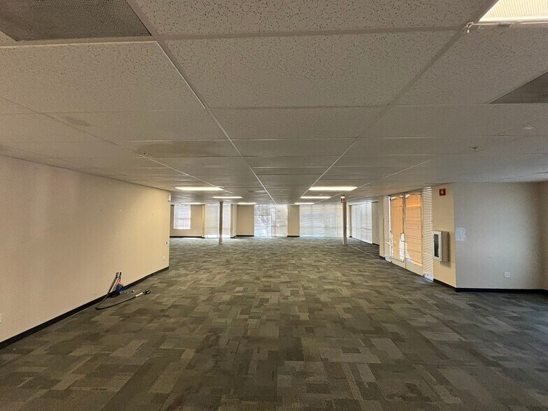 570 Keyes St, San Jose, CA à louer - Photo du bâtiment - Image 2 de 12