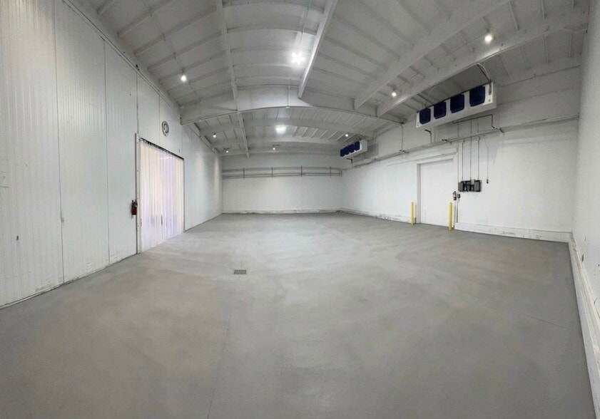 940 Stanford Ave, Los Angeles, CA for lease - Primary Photo - Image 1 of 6