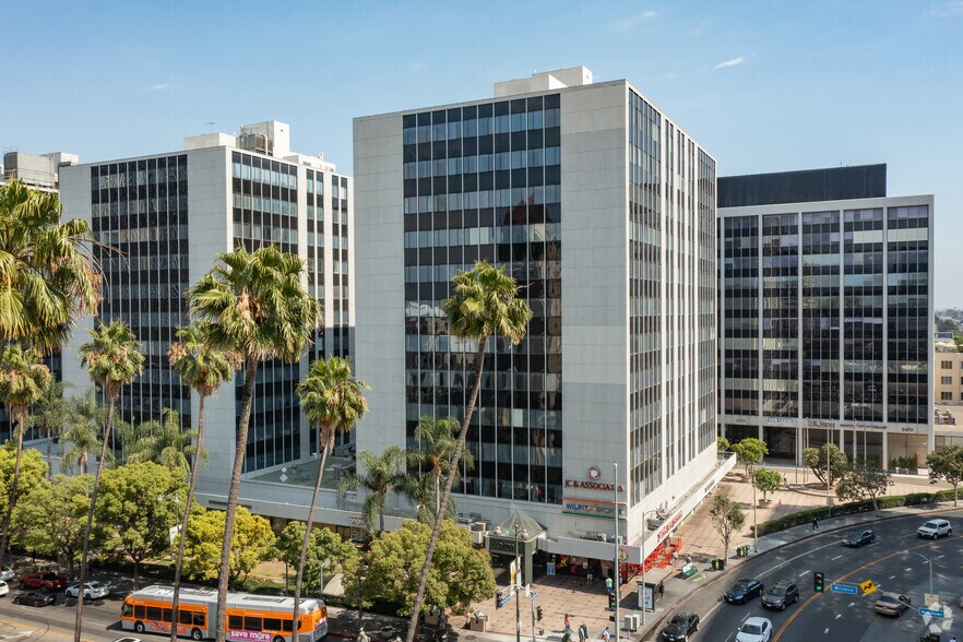 3470 Wilshire Blvd, Los Angeles, CA à louer - Photo du bâtiment - Image 2 de 9