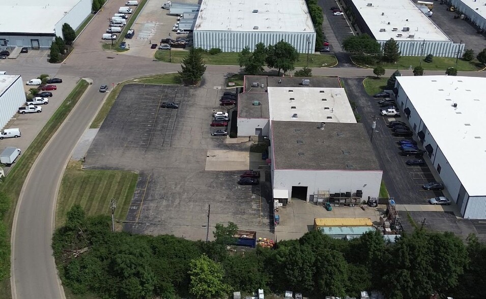 4665 Interstate Dr, Cincinnati, OH for sale - Building Photo - Image 3 of 22