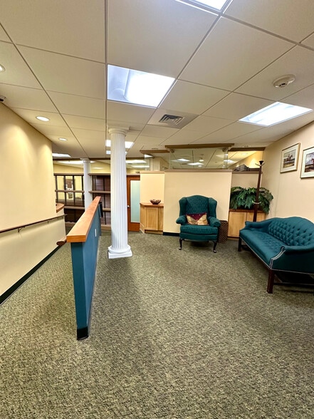 241 Rushmore Ave, Carle Place, NY for sale - Building Photo - Image 3 of 13