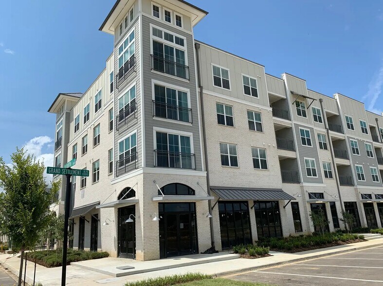 14150 Grand Settlement Blvd, Baton Rouge, LA à louer - Photo du bâtiment - Image 1 de 6