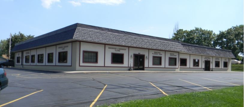 4402-4406 S 68th St, Greenfield, WI for sale Building Photo- Image 1 of 4