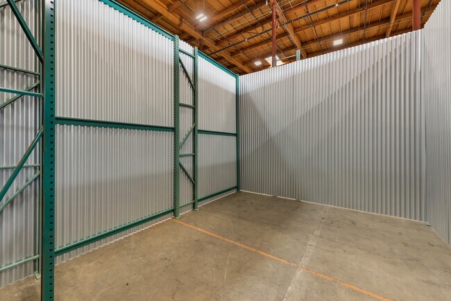 Plus de détails pour 18255 Segale Park Drive B, Tukwila, WA - Industriel à louer