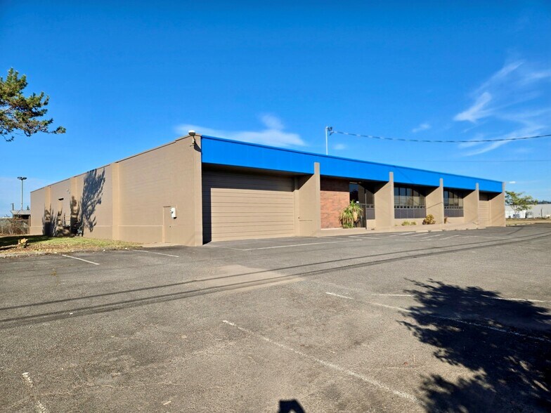 2635 W 7th Pl, Eugene, OR à louer - Photo du bâtiment - Image 2 de 17