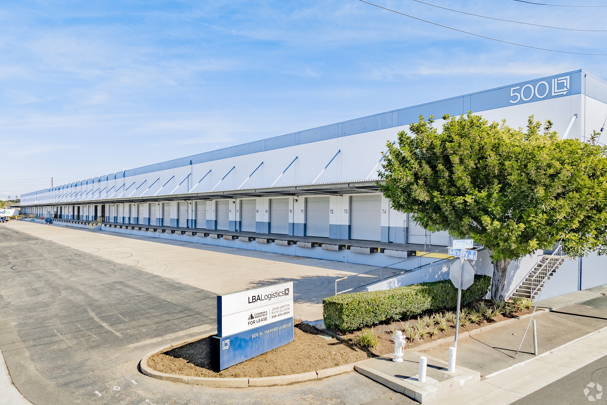 500 W Warner Ave, Santa Ana, CA for lease Primary Photo- Image 1 of 9