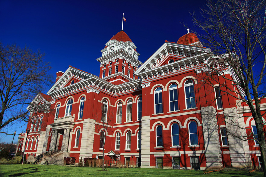 1 Courthouse Sq, Crown Point, IN à vendre - Autre - Image 1 de 1