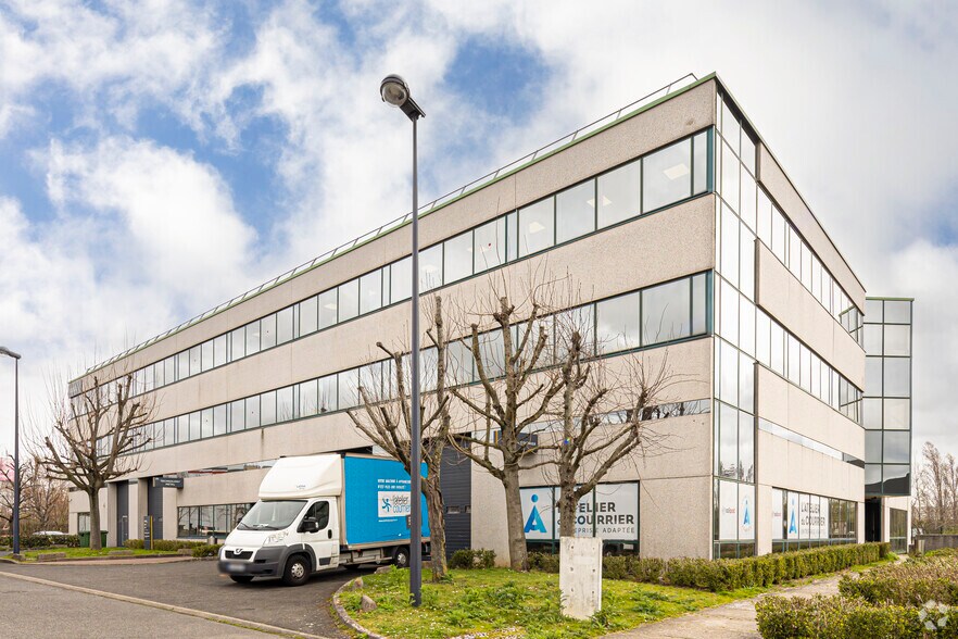 Flex dans Antony à louer - Photo du bâtiment - Image 2 de 3