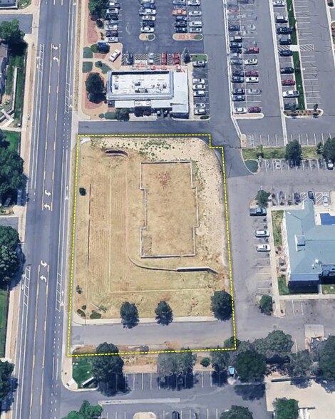 14041 E Iliff Ave, Aurora, CO à vendre - Photo du bâtiment - Image 2 de 8