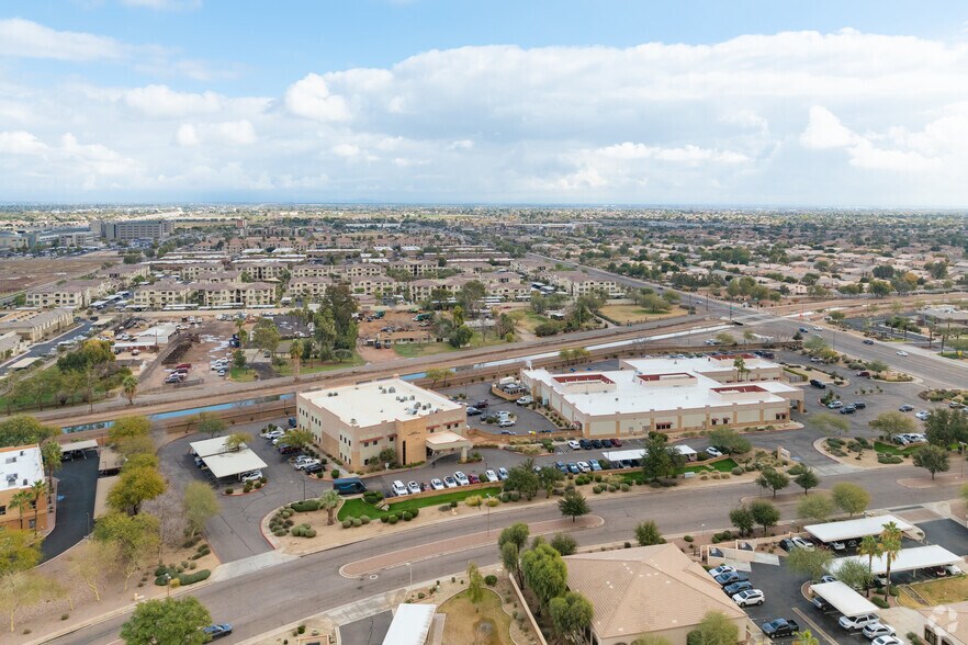 4566 E Inverness Ave, Mesa, AZ à vendre - Aérien - Image 3 de 9