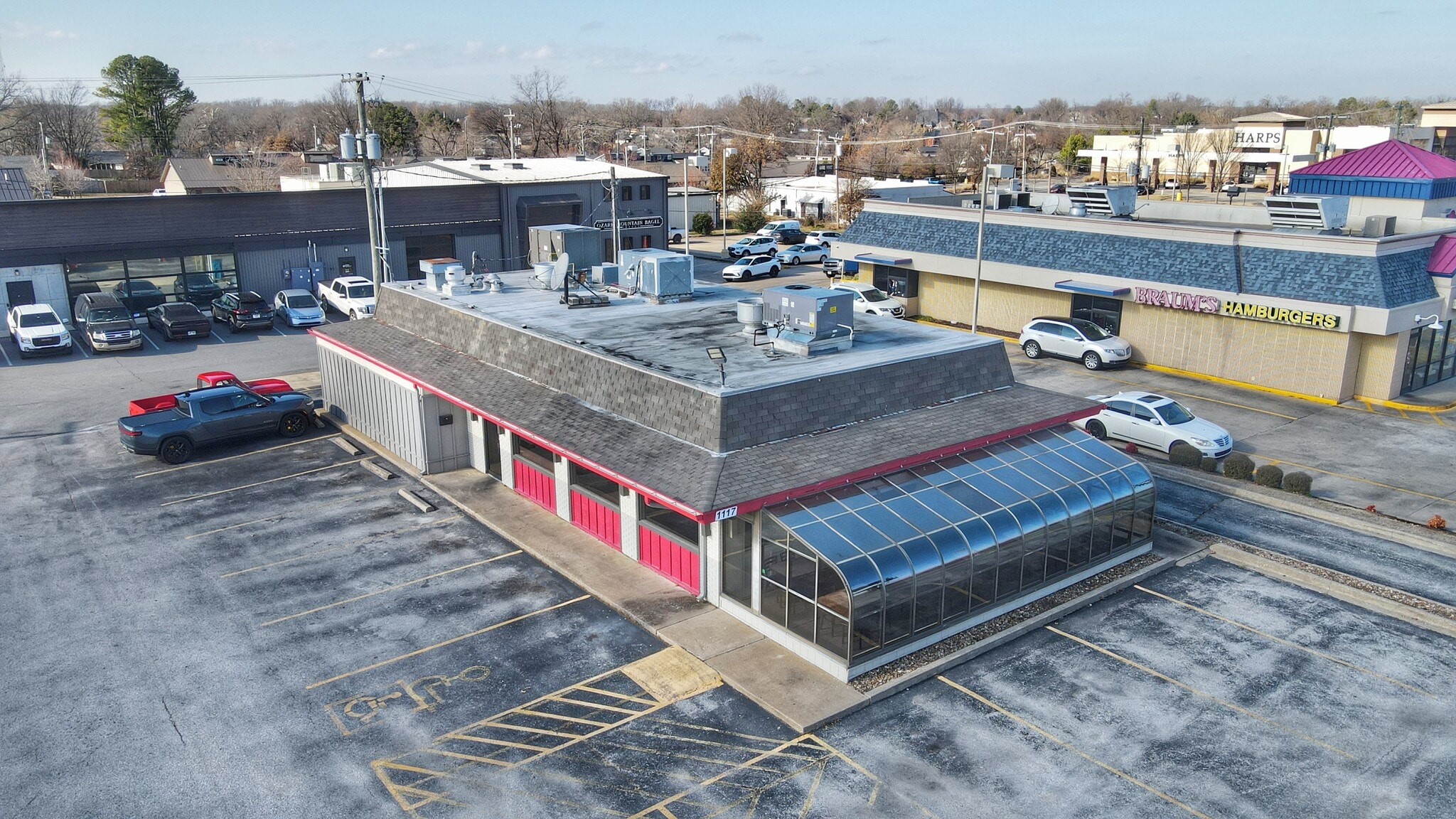 1117 N Walton Blvd, Bentonville, AR for lease Primary Photo- Image 1 of 3