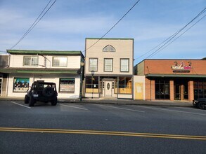107 S Granite Ave, Granite Falls, WA for lease Building Photo- Image 1 of 18