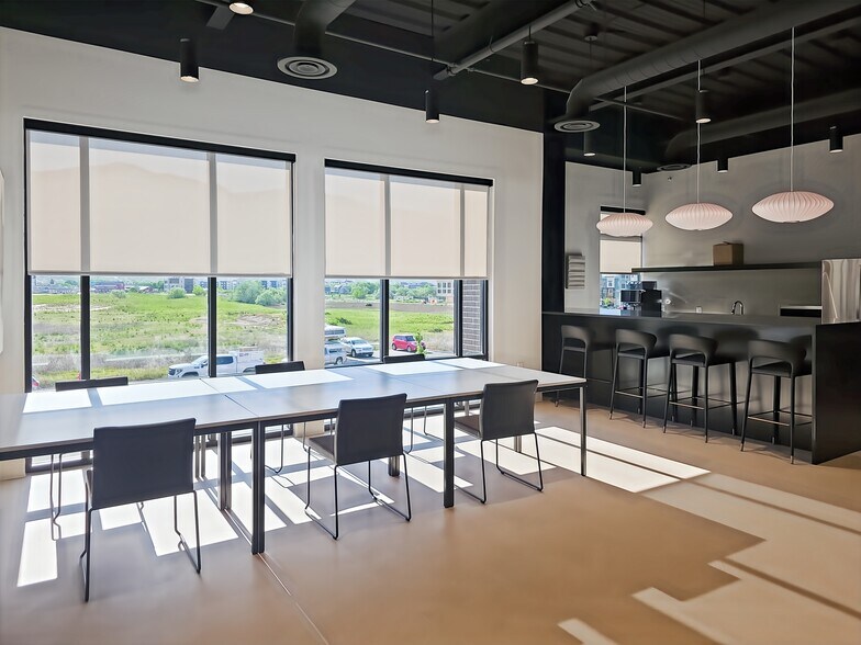775 N 1525th W, Farmington, UT à louer - Photo du bâtiment - Image 3 de 11