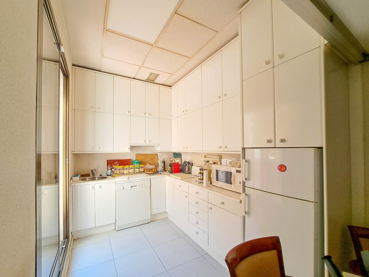 Calle de Albasanz, 34, Madrid, MAD 28037 - Unit 1 - - Interior Photo - Image 1 of 6