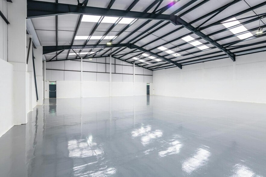 The Runnings, Cheltenham à louer - Photo du bâtiment - Image 3 de 17